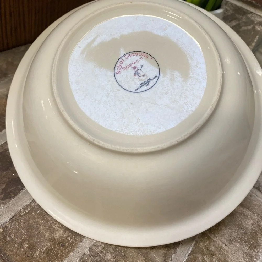 ROYAL SEASONS Serving Bowl Snowmen Stoneware - Picture 3 of 10